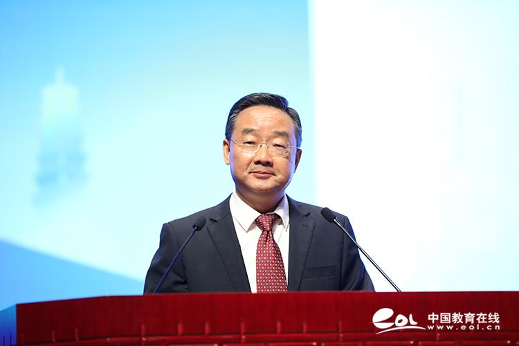 新澳门期期必中特的全面释义、解释与落实、前沿解答解释落实